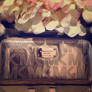 Rose Gold Michael Kors Wallet